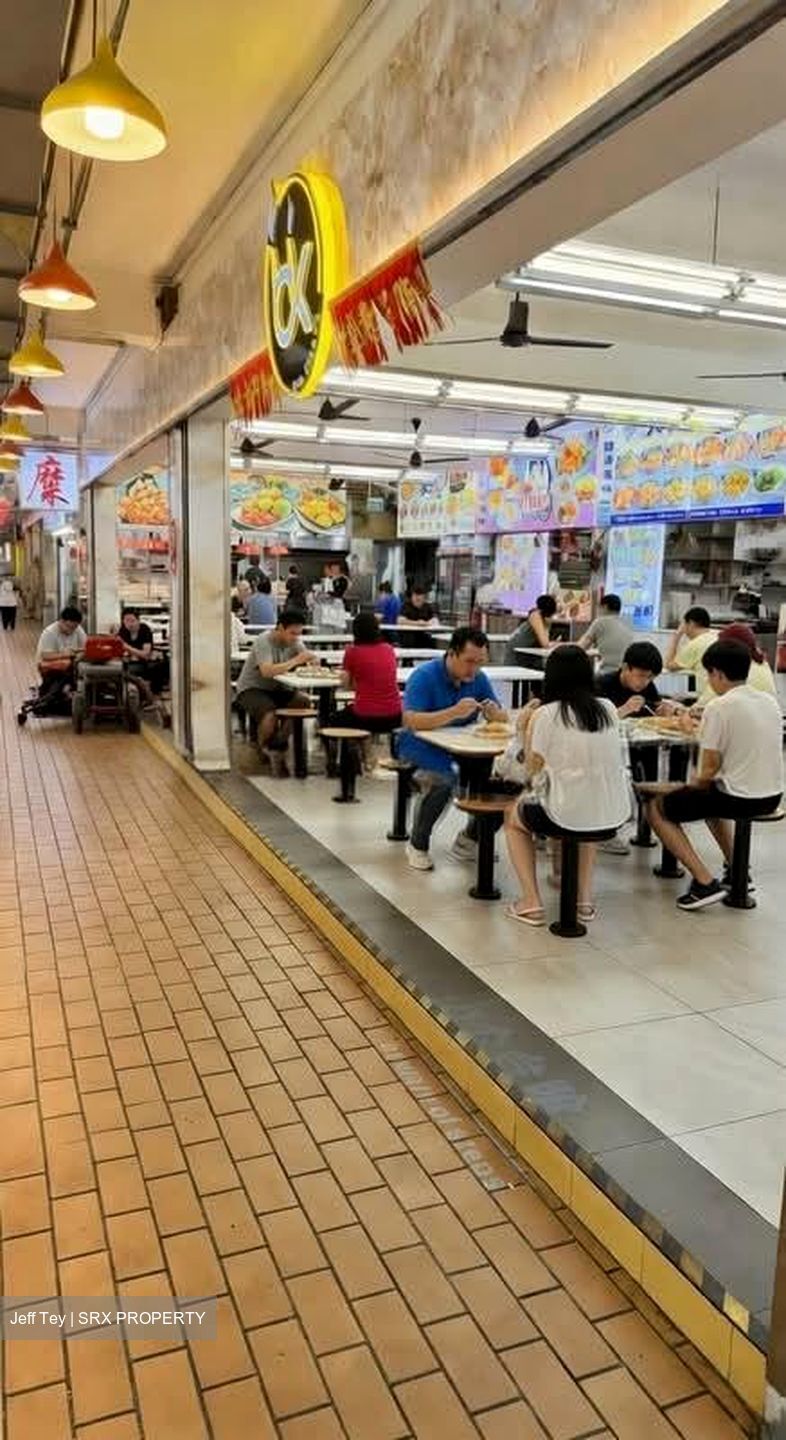 Yishun Street 22 (D27), Shop House #530578651
